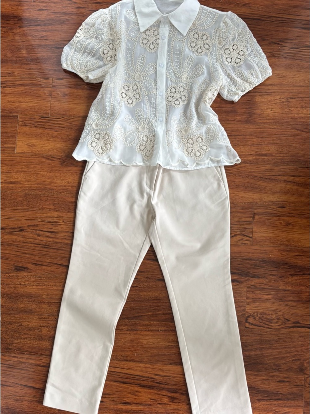 Ann Taylor Cream Pants - Picture 12 of 12